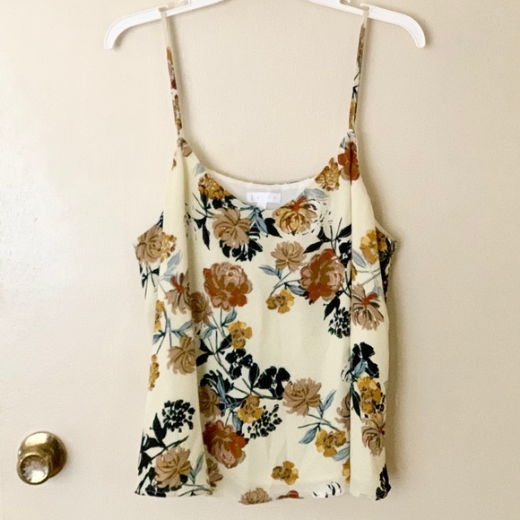 CLOSING SALE!
๐HP!!๐ NWOT Leith | Floral Tank Top XL - Picture 2 of 5